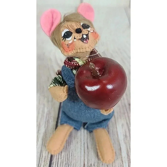 Annalee Dolls Felt Apple Picking Buddy Doll Figure Blue Red 5" 2017 New With Tag - Picture 1 of 6